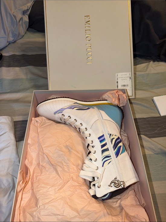 Emilio Pucci Shoes - Emilio Pucci White Leather High-Top Sneakers with Blue Accents